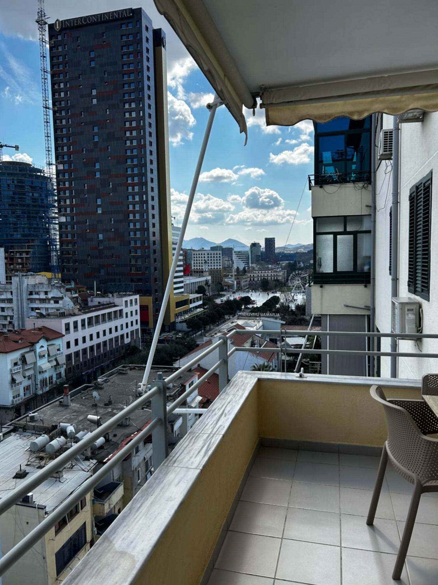 Center View Luxury Apartment Tiranë Luaran gambar
