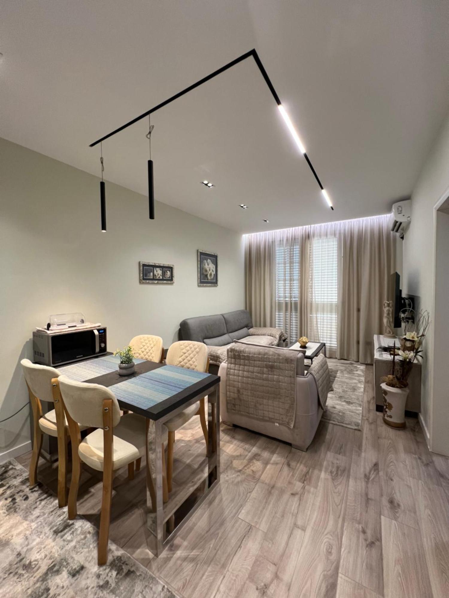 Center View Luxury Apartment Tiranë Luaran gambar