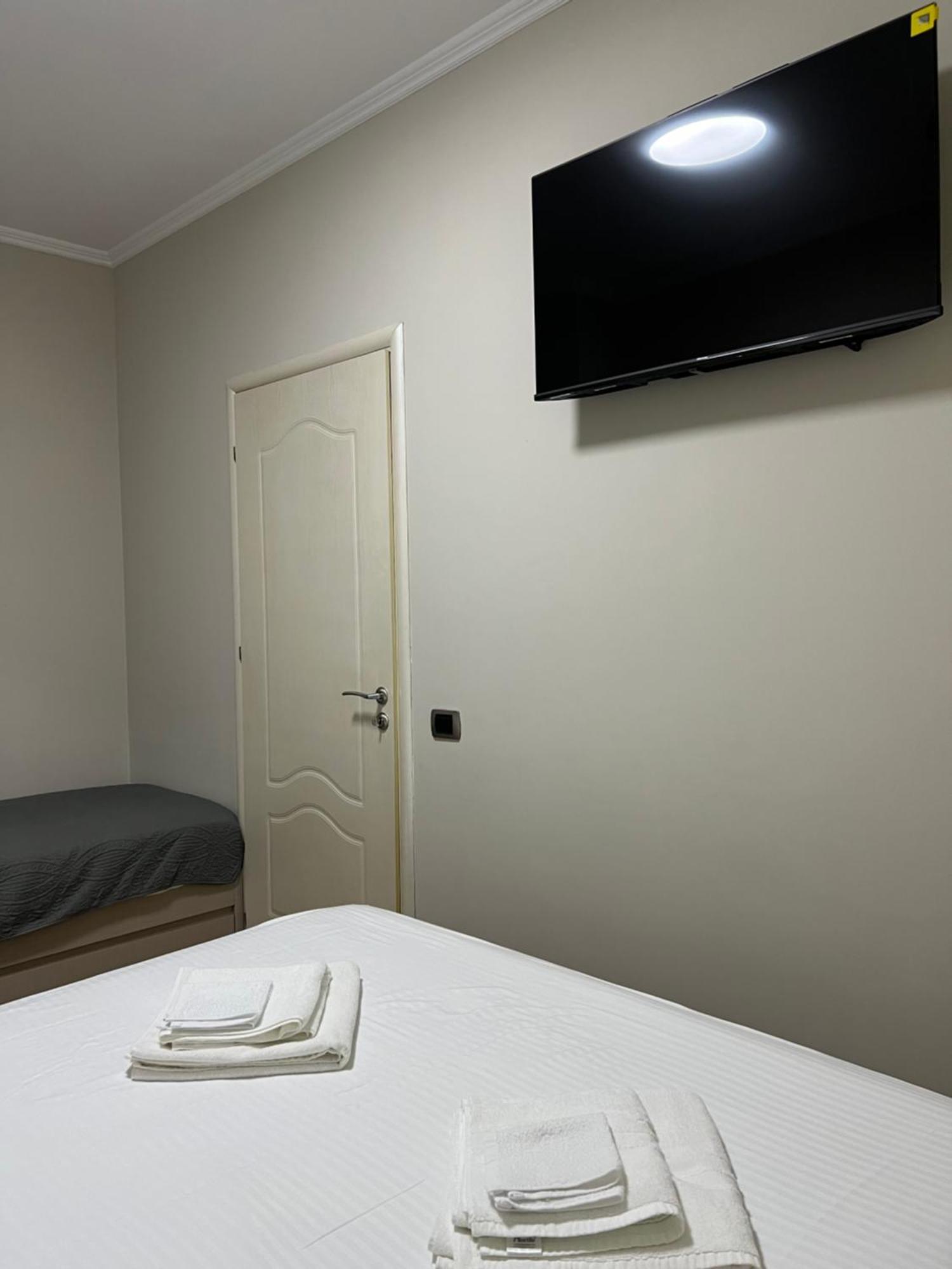 Center View Luxury Apartment Tiranë Luaran gambar