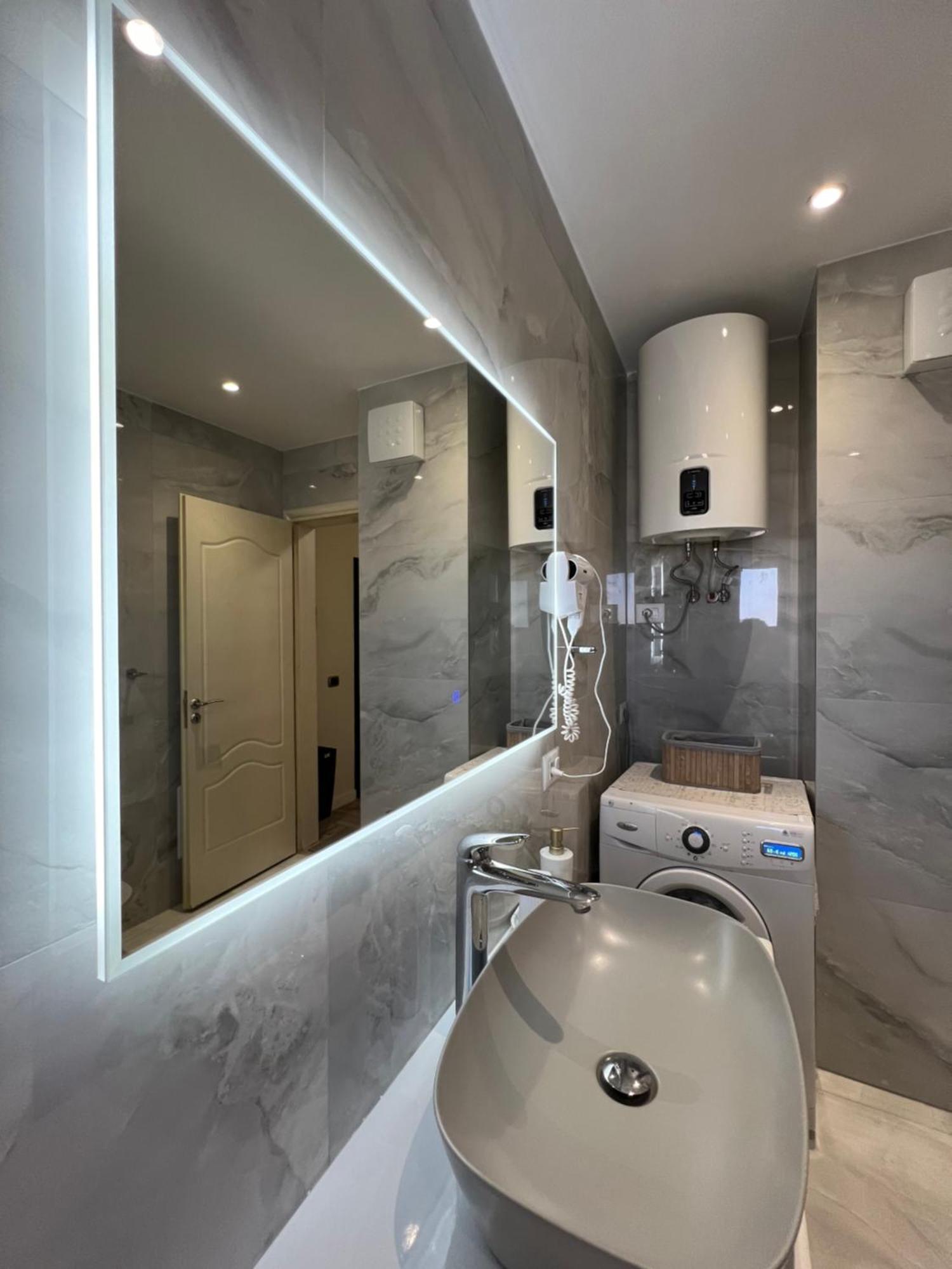 Center View Luxury Apartment Tiranë Luaran gambar