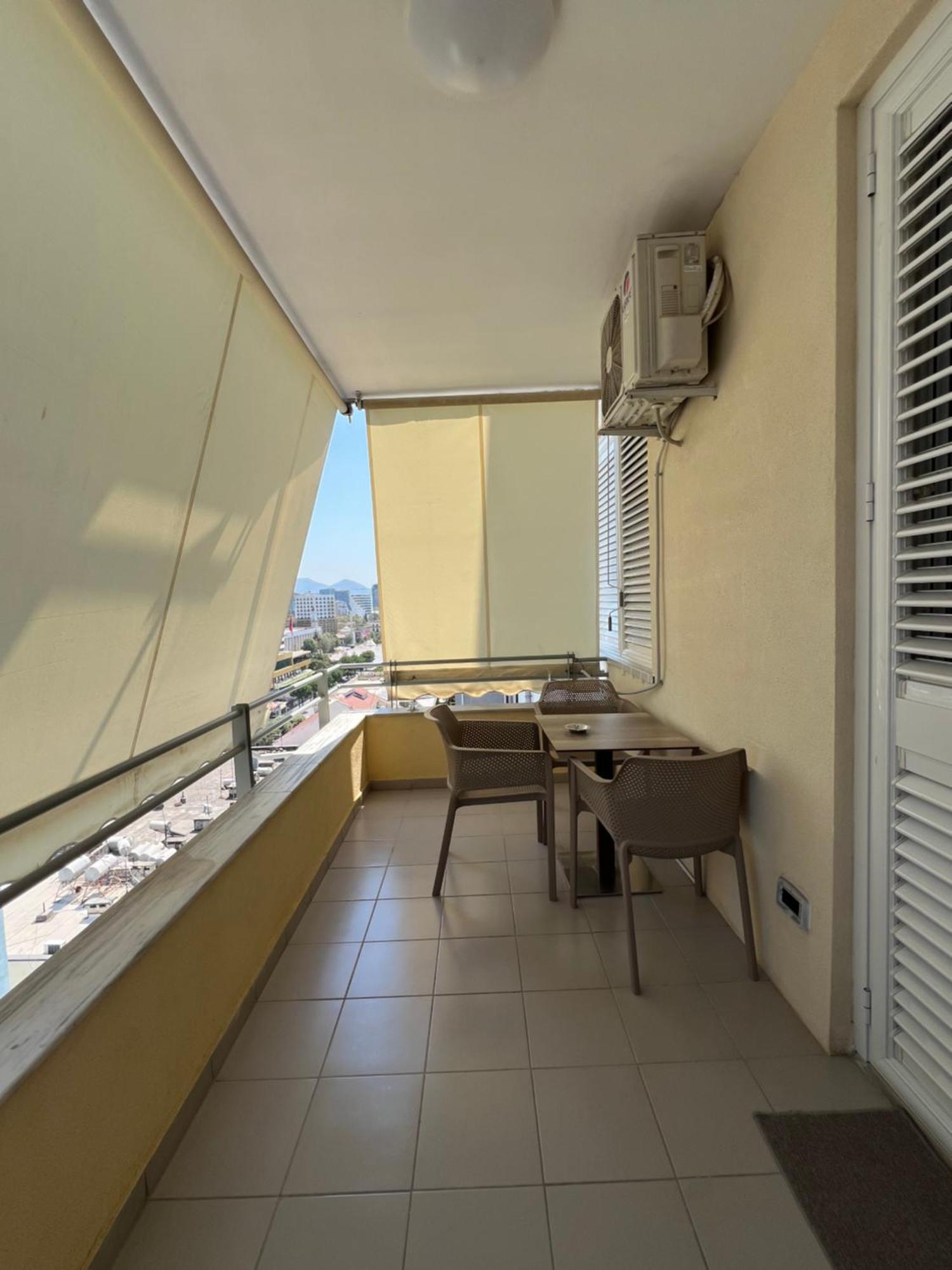 Center View Luxury Apartment Tiranë Luaran gambar